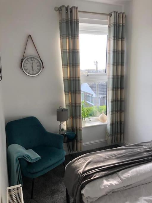First Floor Apartment With Mountain Views Tywyn Esterno foto