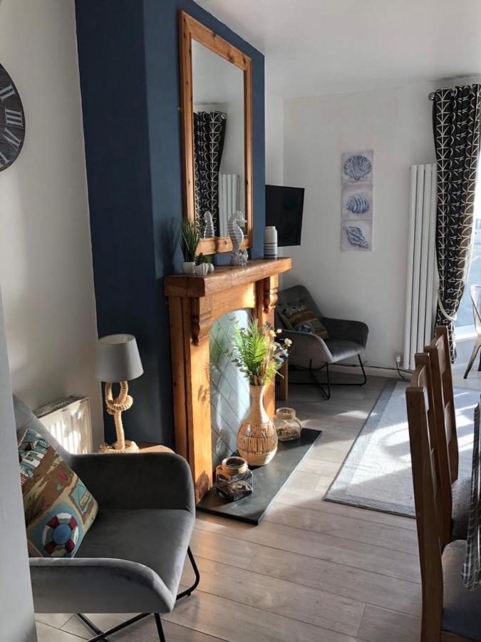 First Floor Apartment With Mountain Views Tywyn Esterno foto